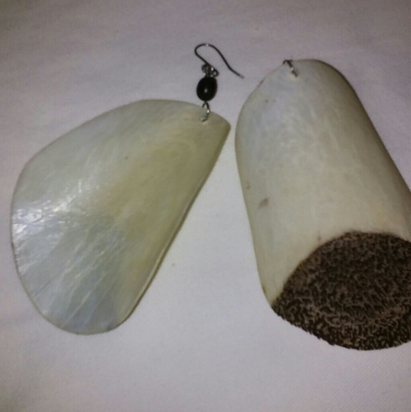 Capiz Shell Earrings (unique) - Picture 3 of 5